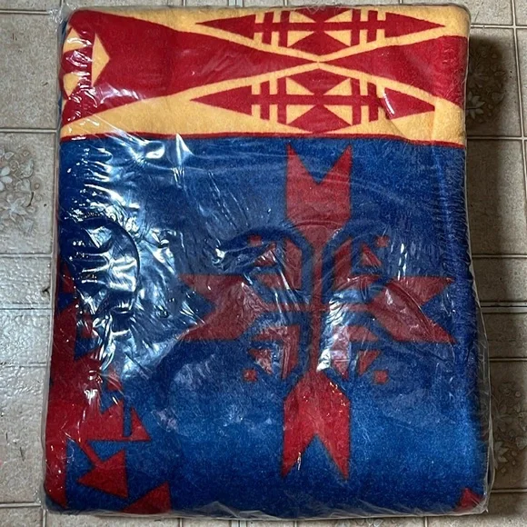 Southwestern Print Blanket 72 X 90 USA NEW Aztec Owen